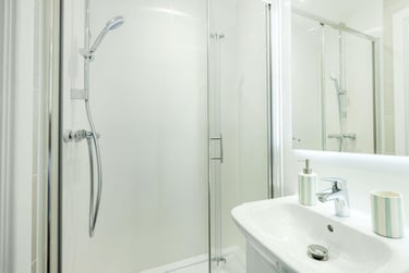1 bed studio, Oxford Place, Rusholme, Manchester, M145EE - Image 7